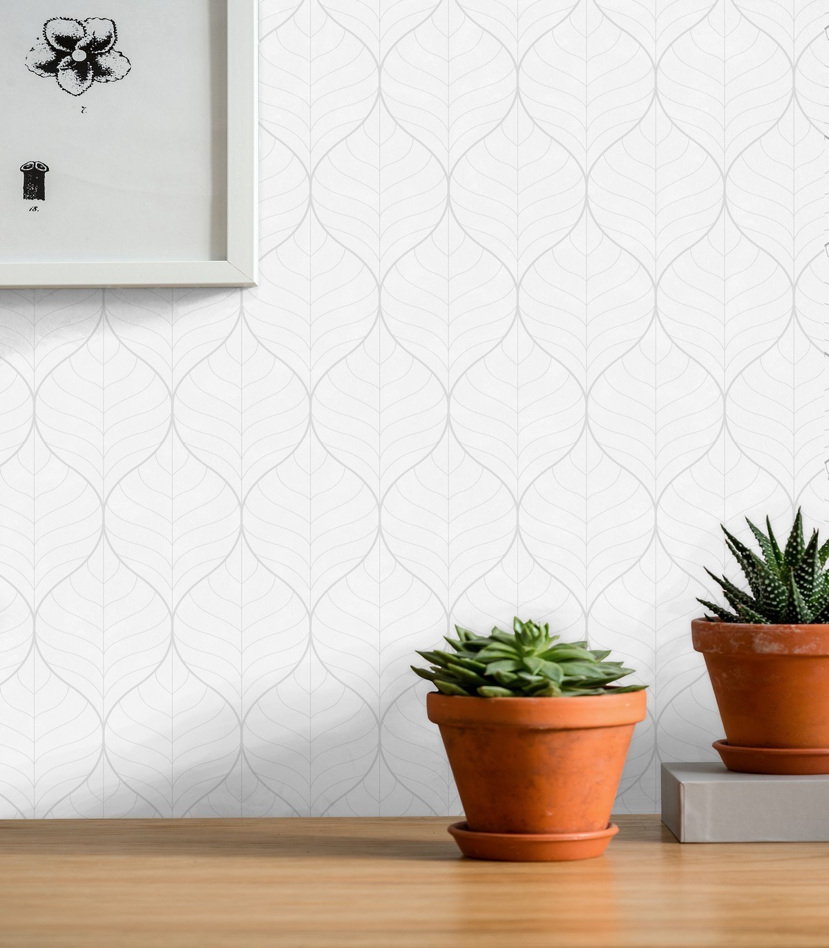 colección de papel pintado duro geometrico en plata y blanco