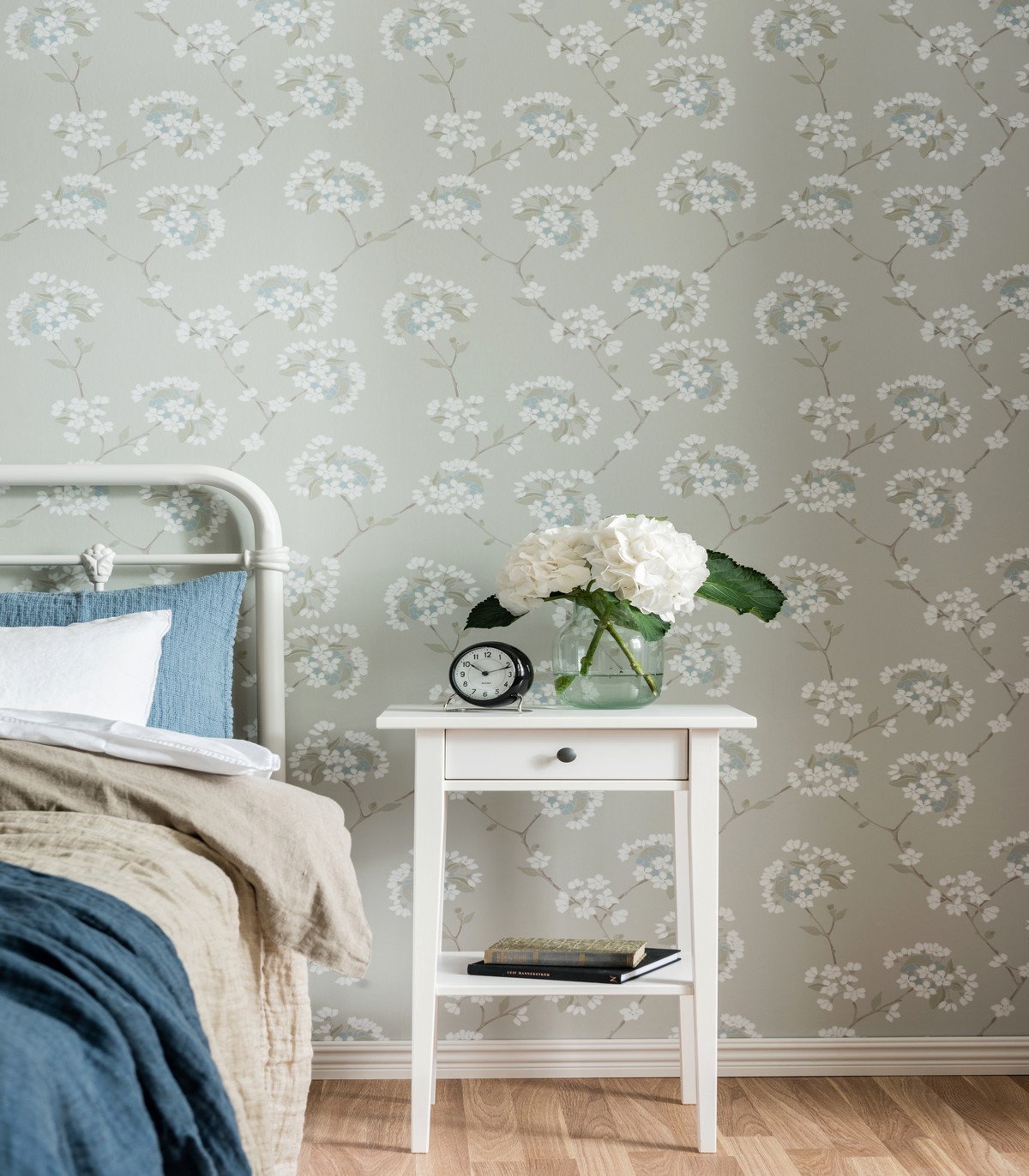 colección de papel pintado duro floral mate verde grisaceo blanco y azul aguamarina